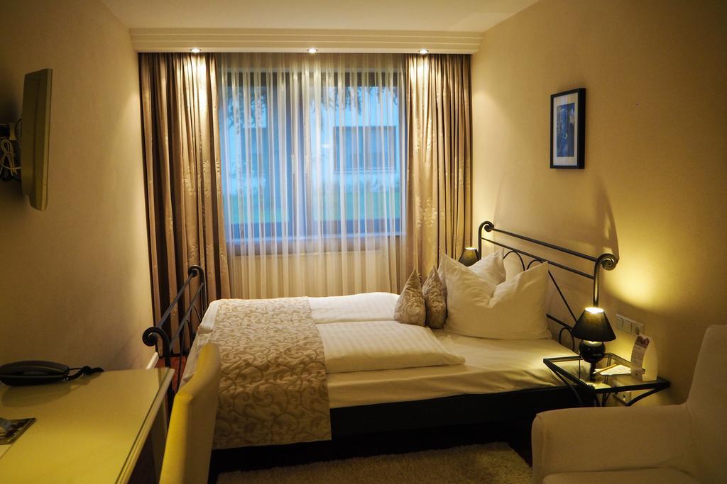 Hotel Stadt Tubingen Экстерьер фото